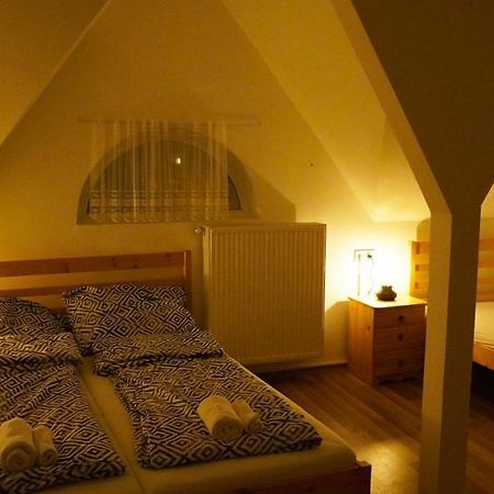 Pajkos Poni Vendeghaz Hotell Miskolc Exteriör bild