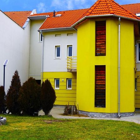Pajkos Poni Vendeghaz Hotell Miskolc Exteriör bild