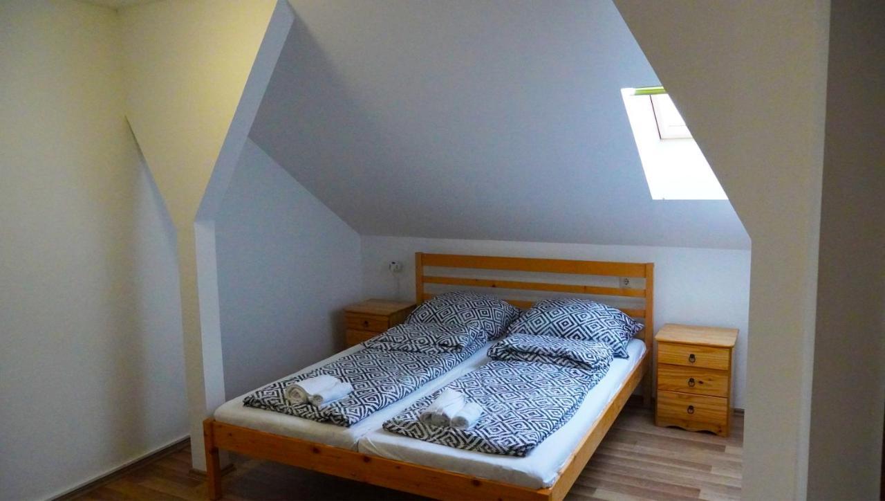 Pajkos Poni Vendeghaz Hotell Miskolc Exteriör bild
