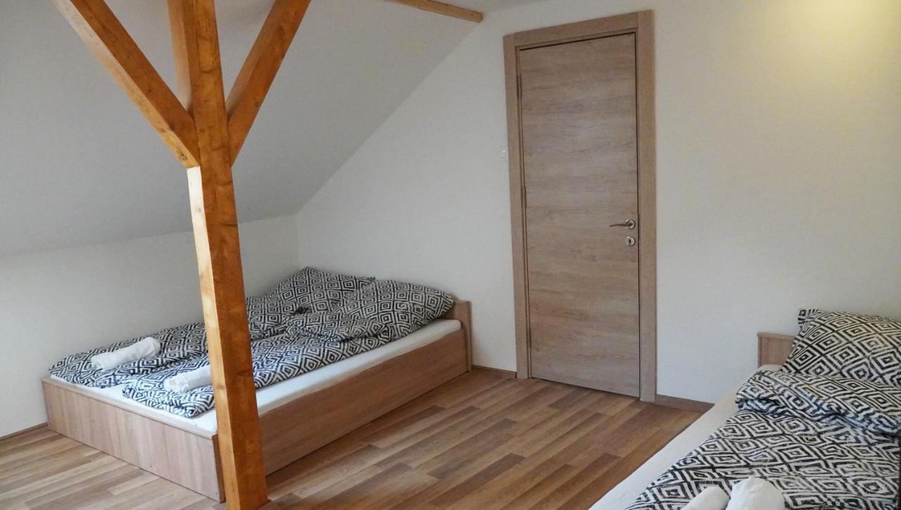 Pajkos Poni Vendeghaz Hotell Miskolc Exteriör bild