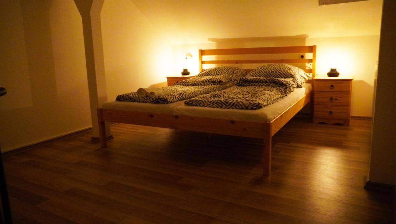 Pajkos Poni Vendeghaz Hotell Miskolc Exteriör bild